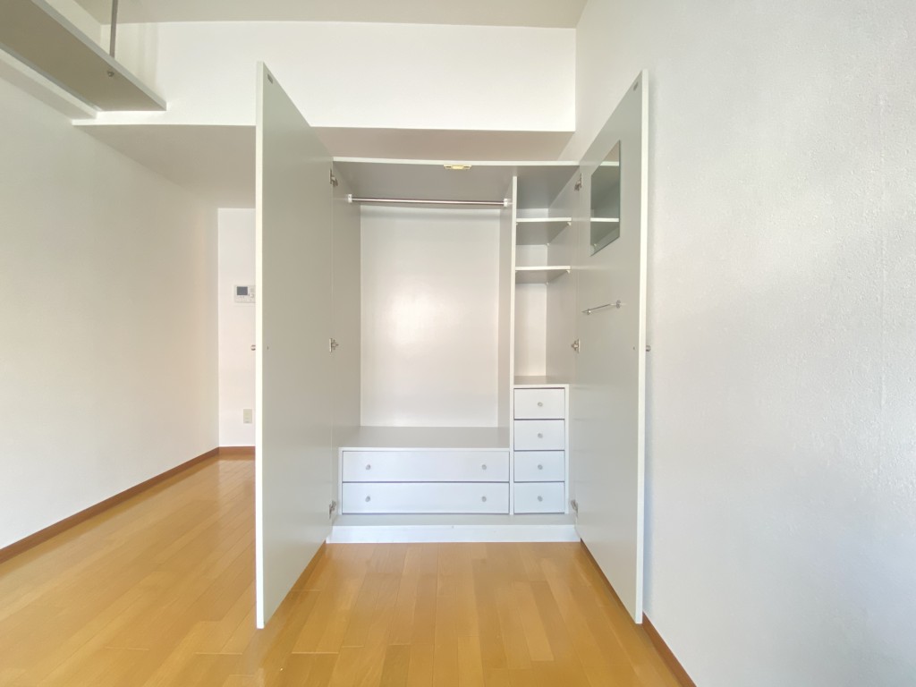 収納　リベルター　クローゼット