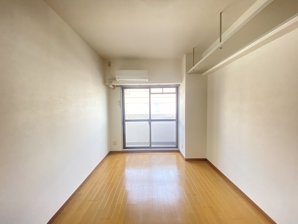 居室・リビング　リベルター　洋室