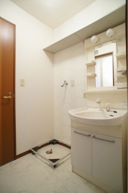 洗面設備　※リフォーム中のため同棟別室写真