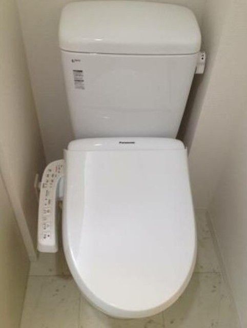 トイレ　別部屋の参考写真です