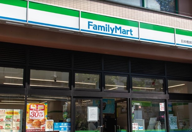 コンビニ　ファミリーマート日本橋浜町Fタワー店（コンビニ）まで149m