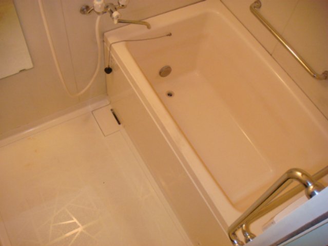 バス・シャワールーム　追炊き機能付バス