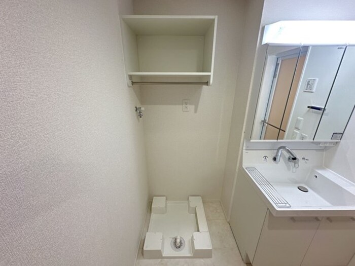 玄関　洗濯機置き場