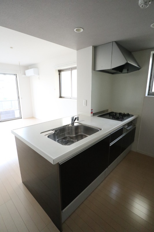 キッチン　※別号室参考写真