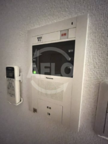 セキュリティ　サムティ西長堀リバーフロント　テレビ付きモニターホン