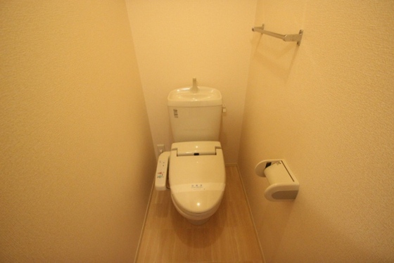 トイレ　※別部屋の写真です
