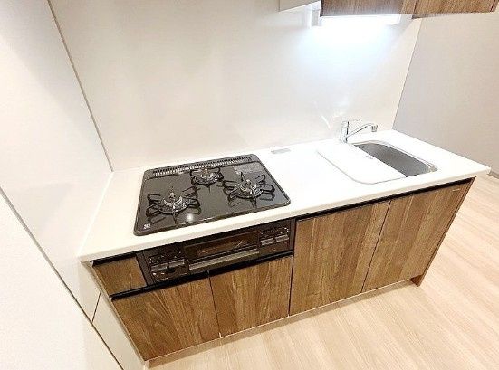 キッチン　写真は同タイプ住居です。