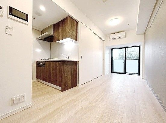 居室・リビング　写真は同タイプ住居です。