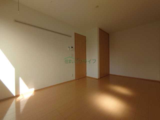 居室・リビング　別部屋参考写真となります。