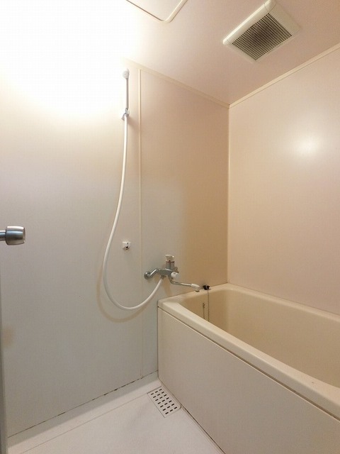 バス・シャワールーム　※写真は同タイプのお部屋です※