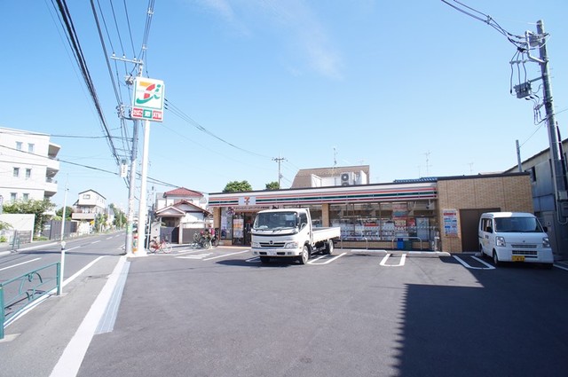 コンビニ　セブンイレブン世田谷給田4丁目店（コンビニ）まで322m