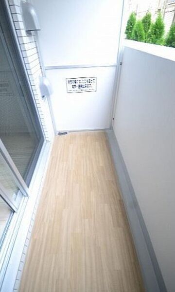 バルコニー　別部屋参考写真となります。