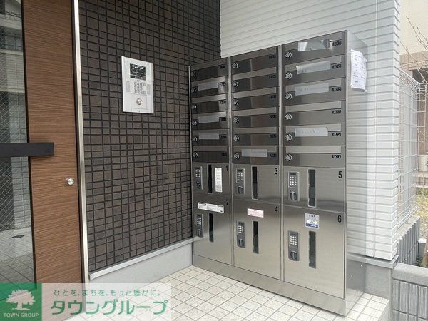 エントランス　エントランス