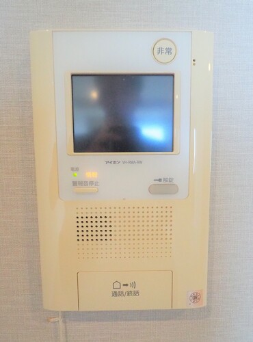 セキュリティ　ＴＶモニタ付インターホン　※前回募集時2022年2月の写真