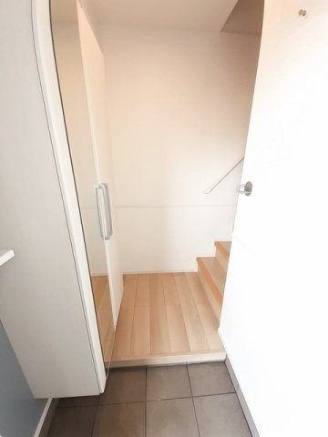 玄関　シンプルで使いやすい玄関です