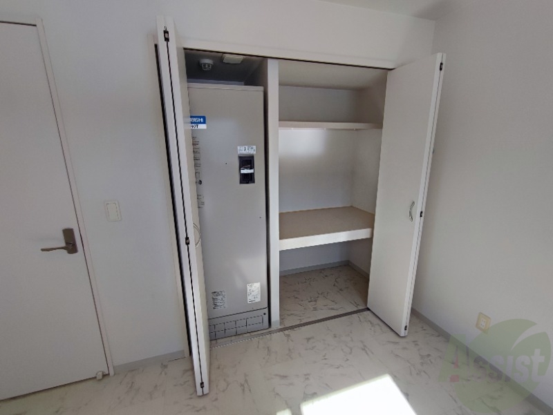 収納　クローゼットは奥行きもあり、荷物が多い方でも安心です。