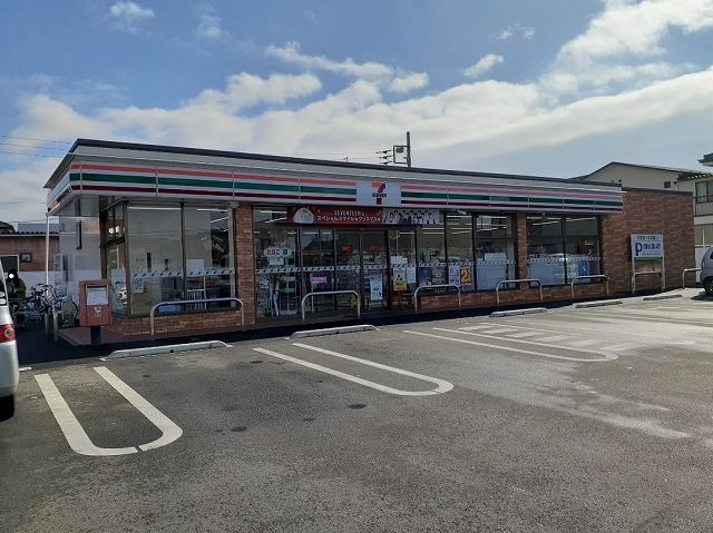 コンビニ　セブンイレブン甲府砂田町店（コンビニ）まで450m
