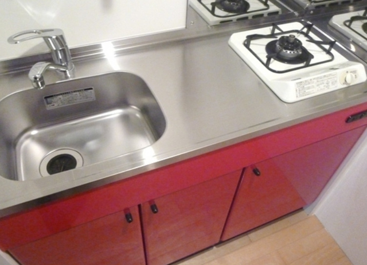 キッチン　別部屋の画像を使用しております。
