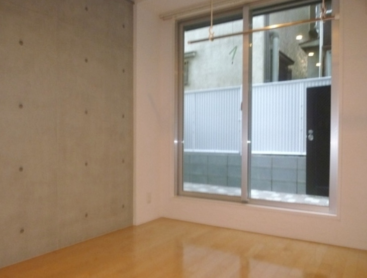 居室・リビング　別部屋の画像を使用しております。