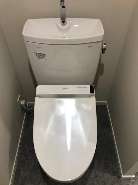 トイレ　※別部屋参考写真
