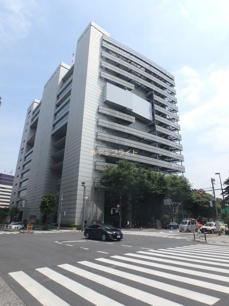 図書館　新宿区立四谷図書館（図書館）まで853m