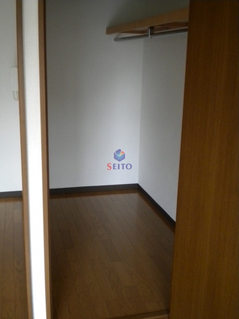 収納　ウォークインクローゼット