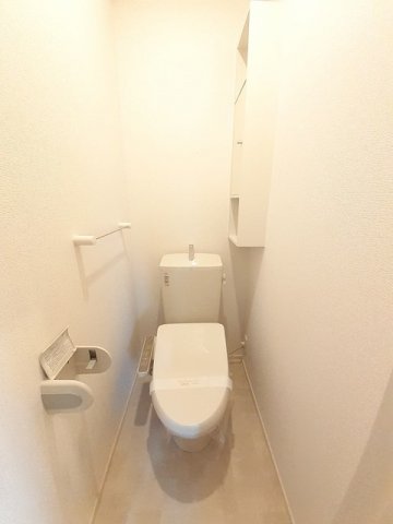トイレ　ゆったりとした空間のトイレです
