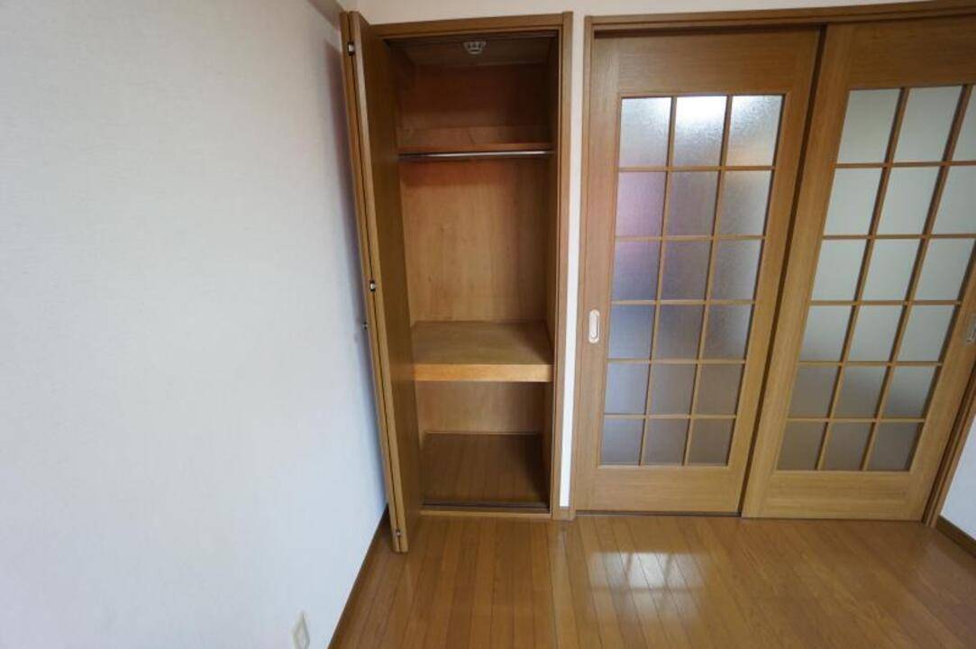 収納　クローゼット