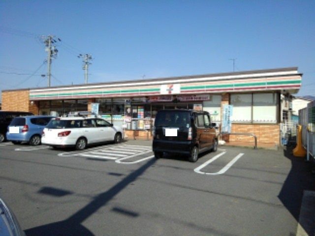 コンビニ　セブンイレブン（コンビニ）まで100m