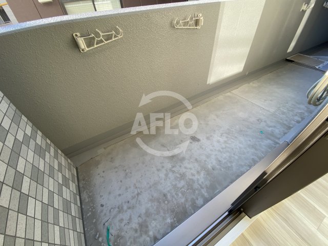バルコニー　エスリード大阪梅田リュクス　バルコニー