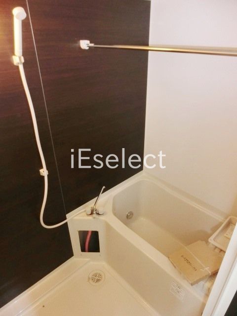 バス・シャワールーム　追い焚き付きのバスルーム