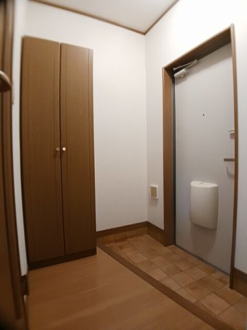 玄関　シンプルで使いやすい玄関です