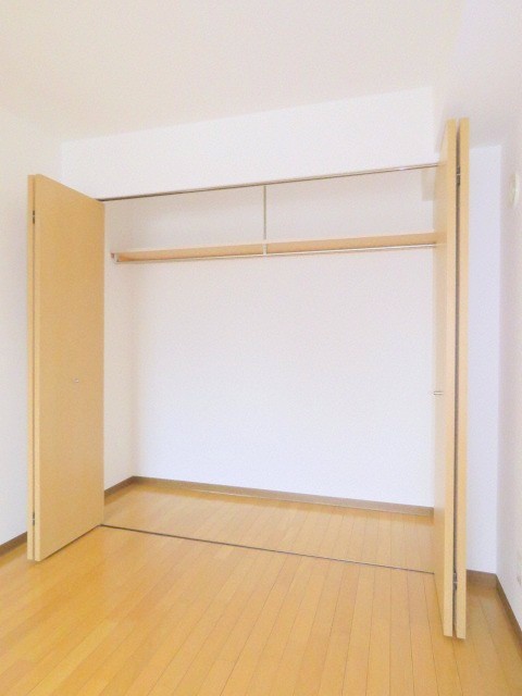 収納　ウォークインクローゼットでお荷物の多い方も◎