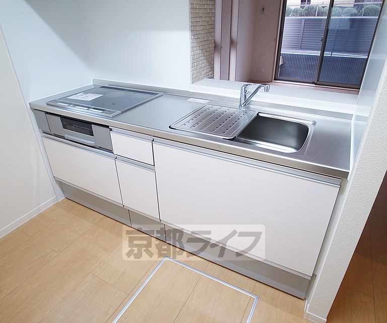 キッチン　３口ＩＨのシステムキッチンです！