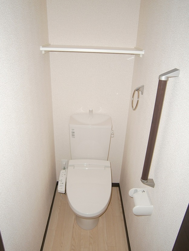 その他　ウォシュレット付き