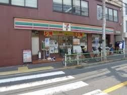 コンビニ　セブンイレブン（コンビニ）まで114m
