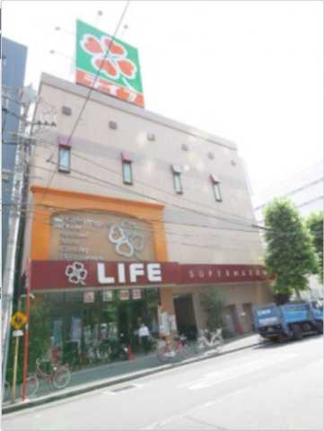 スーパー　ライフ　神田和泉町店（スーパー）まで402m