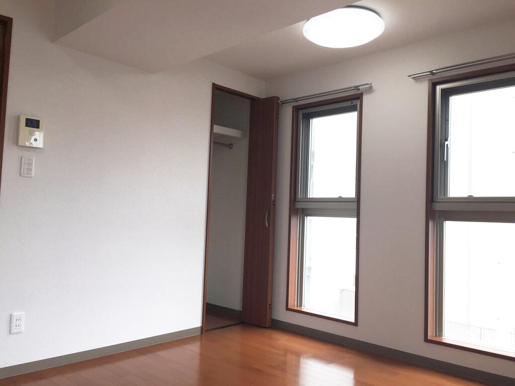 居室・リビング　※別部屋参考写真