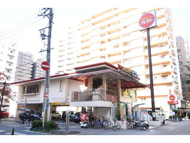飲食店　ガスト高岳店（から好し取扱店）（飲食店）まで495m