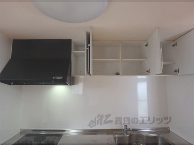 その他　キッチン上収納