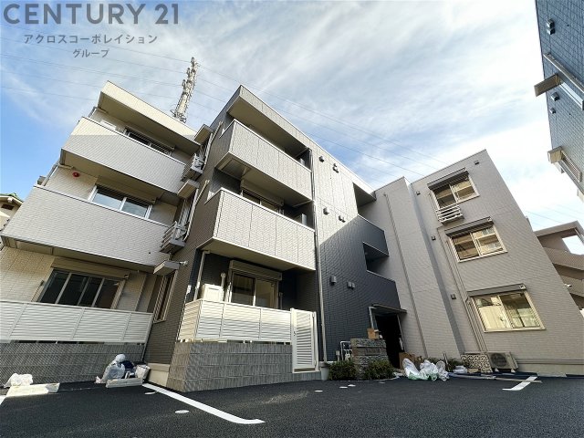 建物外観　安心のオートロック付きです☆