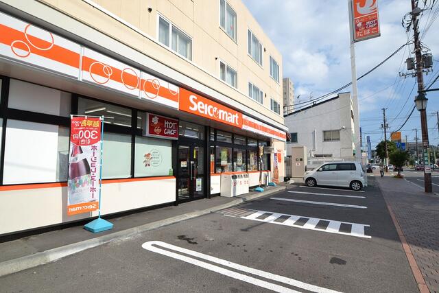 コンビニ　セイコーマート美園駅前店（コンビニ）まで348m