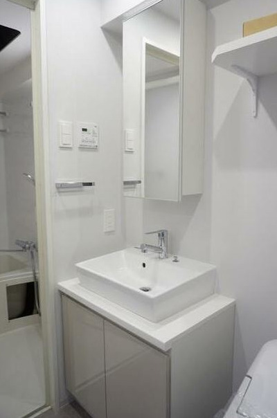 洗面設備　※別部屋の参考写真です。