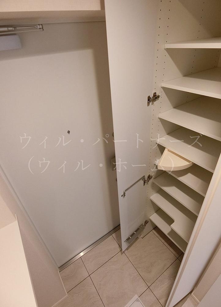 ASYLCOURT方南町テラスの玄関写真