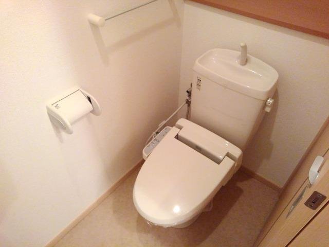 トイレ　トイレもきれいです