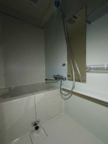 バス・シャワールーム　別部屋同タイプ部屋の参考写真となります。