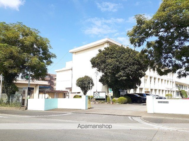 小学校　宮崎市立檍小学校（小学校）まで400m