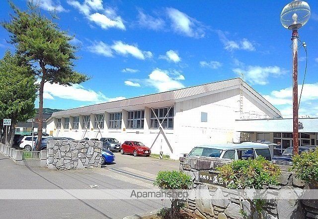 中学校　札幌市立藻岩中学校（中学校）まで1900m
