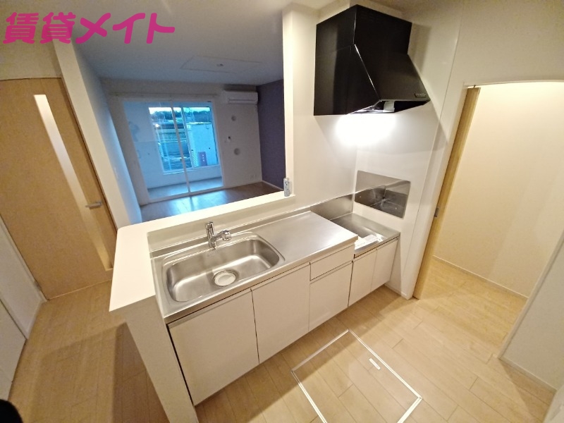 キッチン　同型反転画像参考