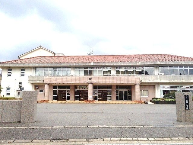 小学校　英田小学校（小学校）まで1400m